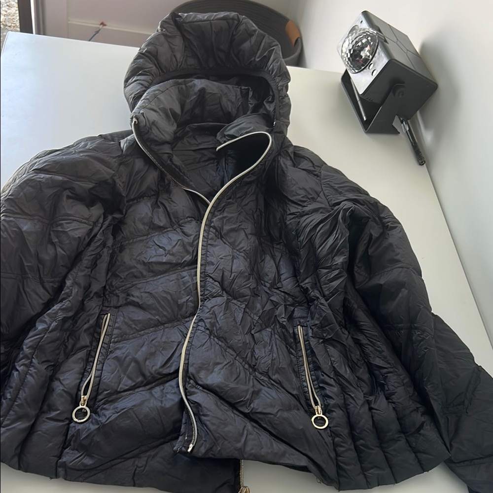Michael Kors Black Hooded Puffer Jacket with Quilted Design